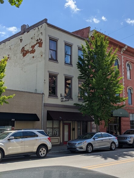 208 Pearl St New Albany In 47150 Loopnet Com