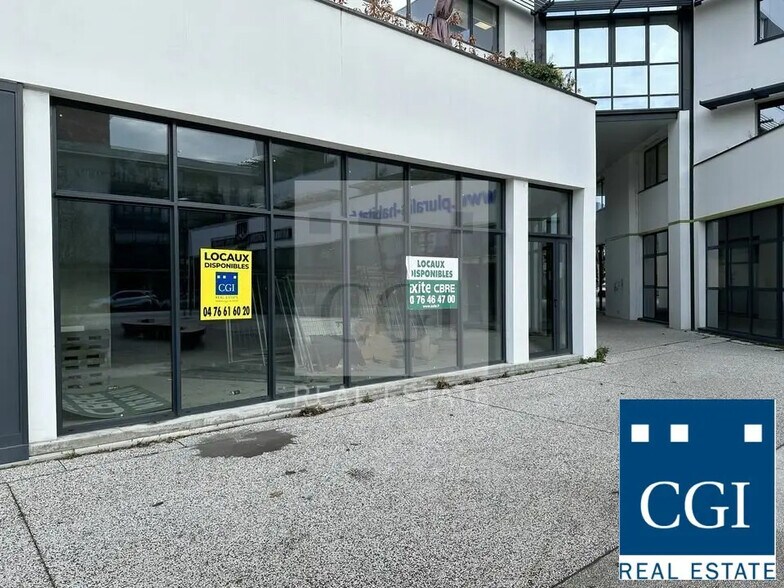 Retail in Seyssinet-Pariset for lease - Building Photo - Image 3 of 6