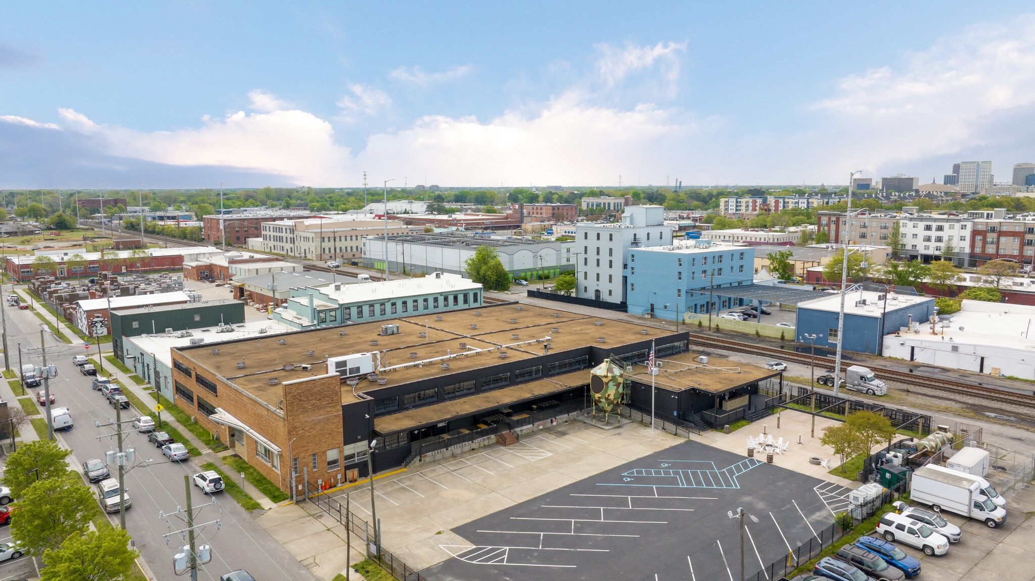 211 W 24th St, Norfolk, VA for sale Building Photo- Image 1 of 9