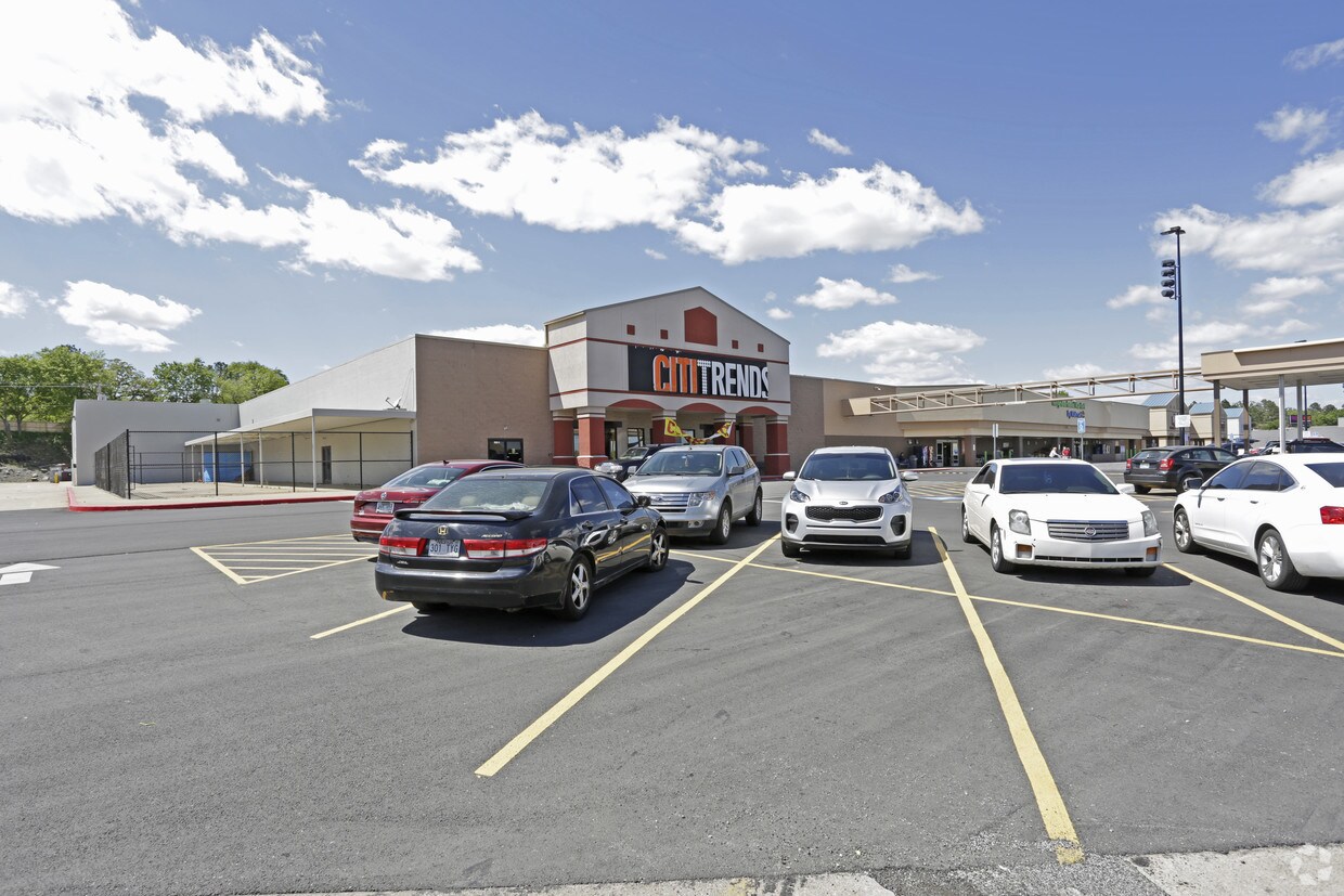 4900 Rogers Ave, Fort Smith, AR 72903 Quarry Shopping Center