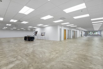 5601 Lindero Canyon Rd, Westlake Village, CA for lease Interior Photo- Image 2 of 3