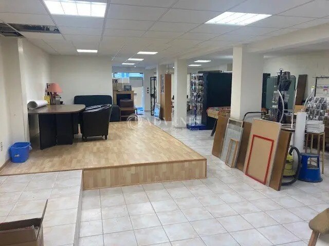 Office in Périgueux for lease - Interior Photo - Image 2 of 4