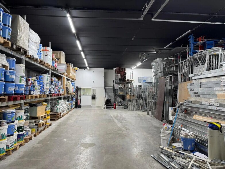 Industrial in Brignais for lease - Interior Photo - Image 2 of 4