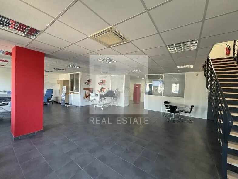 Flex in Vénissieux for sale - Interior Photo - Image 1 of 9