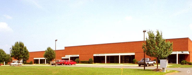 12185-12209 Brady Ln, Manassas, VA for lease - Building Photo - Image 2 of 4