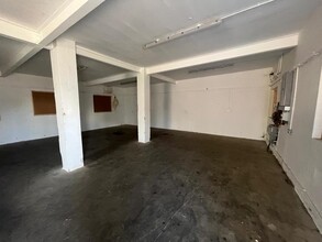 Sundon Park Rd, Luton for lease Interior Photo- Image 2 of 2