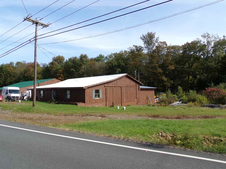 290 Jeffersonville North Branch Rd, Jeffersonville, NY for lease - Building Photo - Image 3 of 31