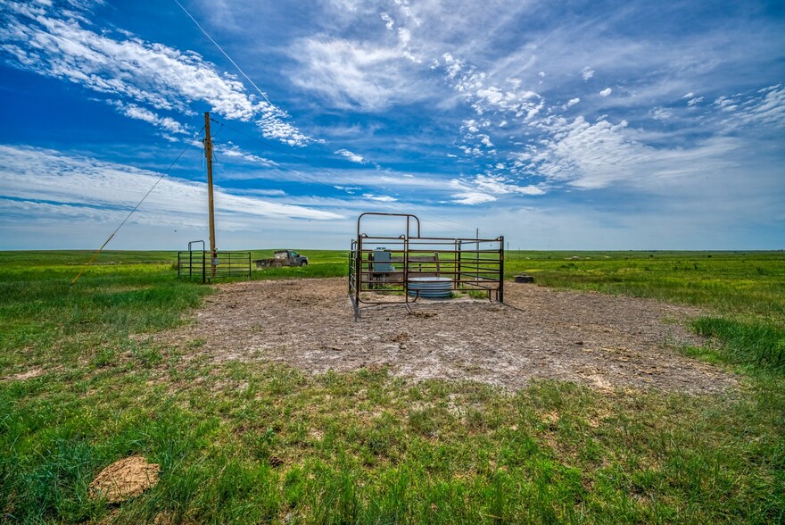 2890 B Ln, Jennings, KS for sale - Building Photo - Image 3 of 10