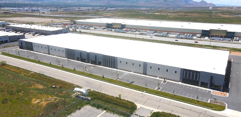 1455 S 5600 W, Salt Lake City, UT for lease - Building Photo - Image 2 of 14