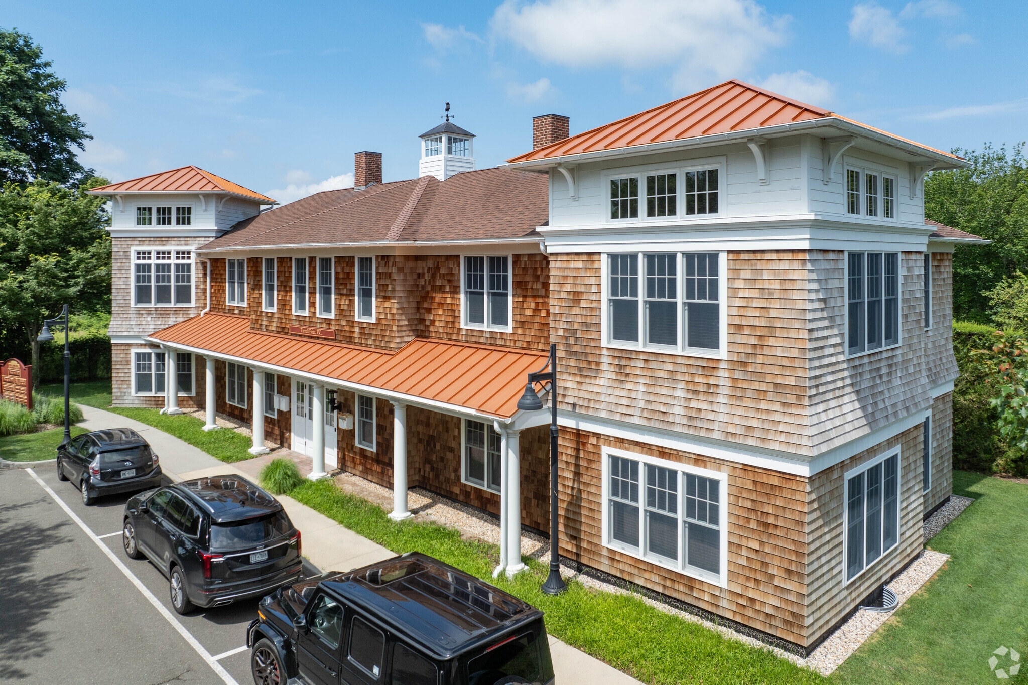 50 Station Rd, Water Mill, NY for lease Building Photo- Image 1 of 21