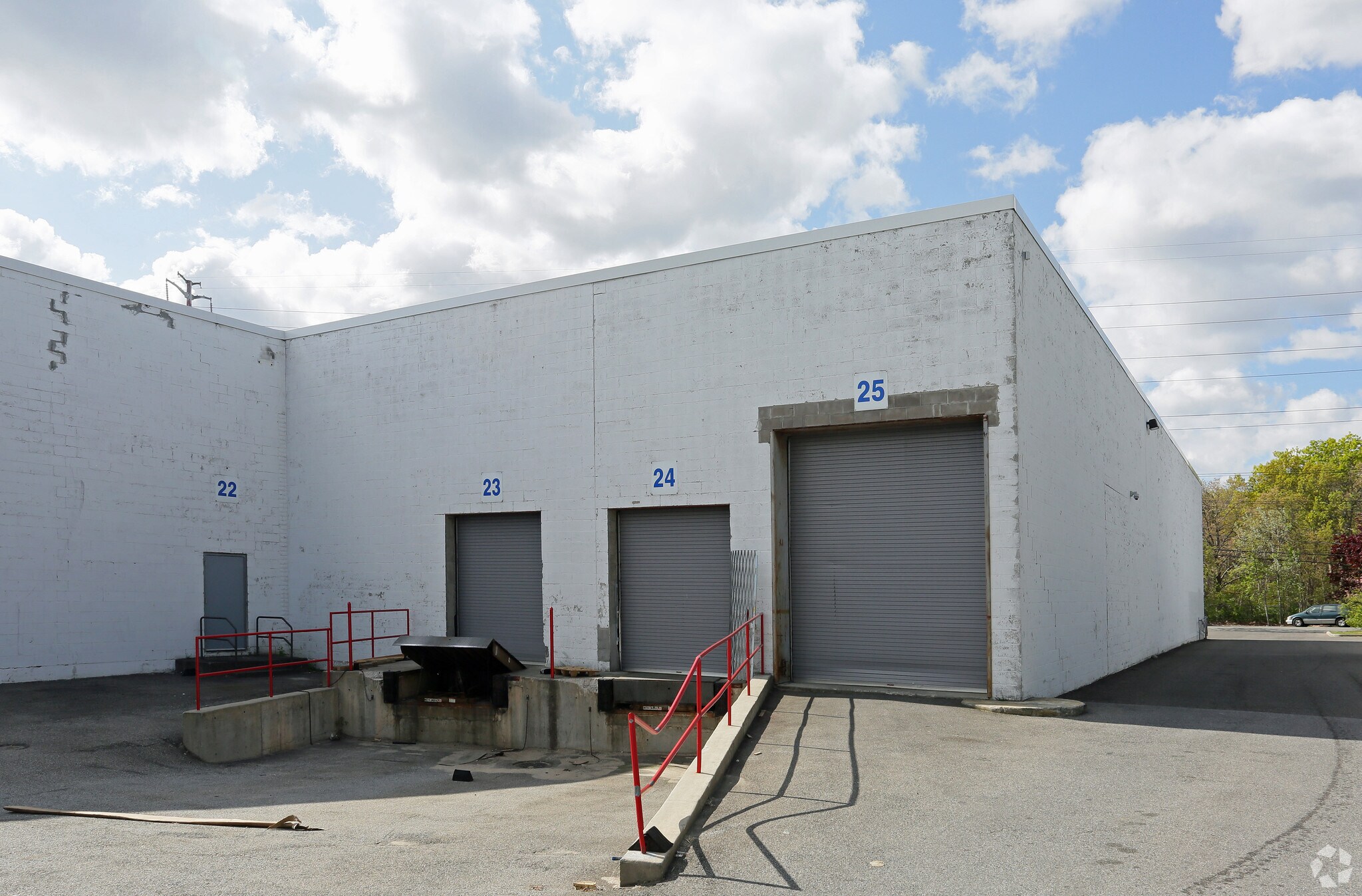 40 Enter Ln, Hauppauge, NY for sale Building Photo- Image 1 of 1