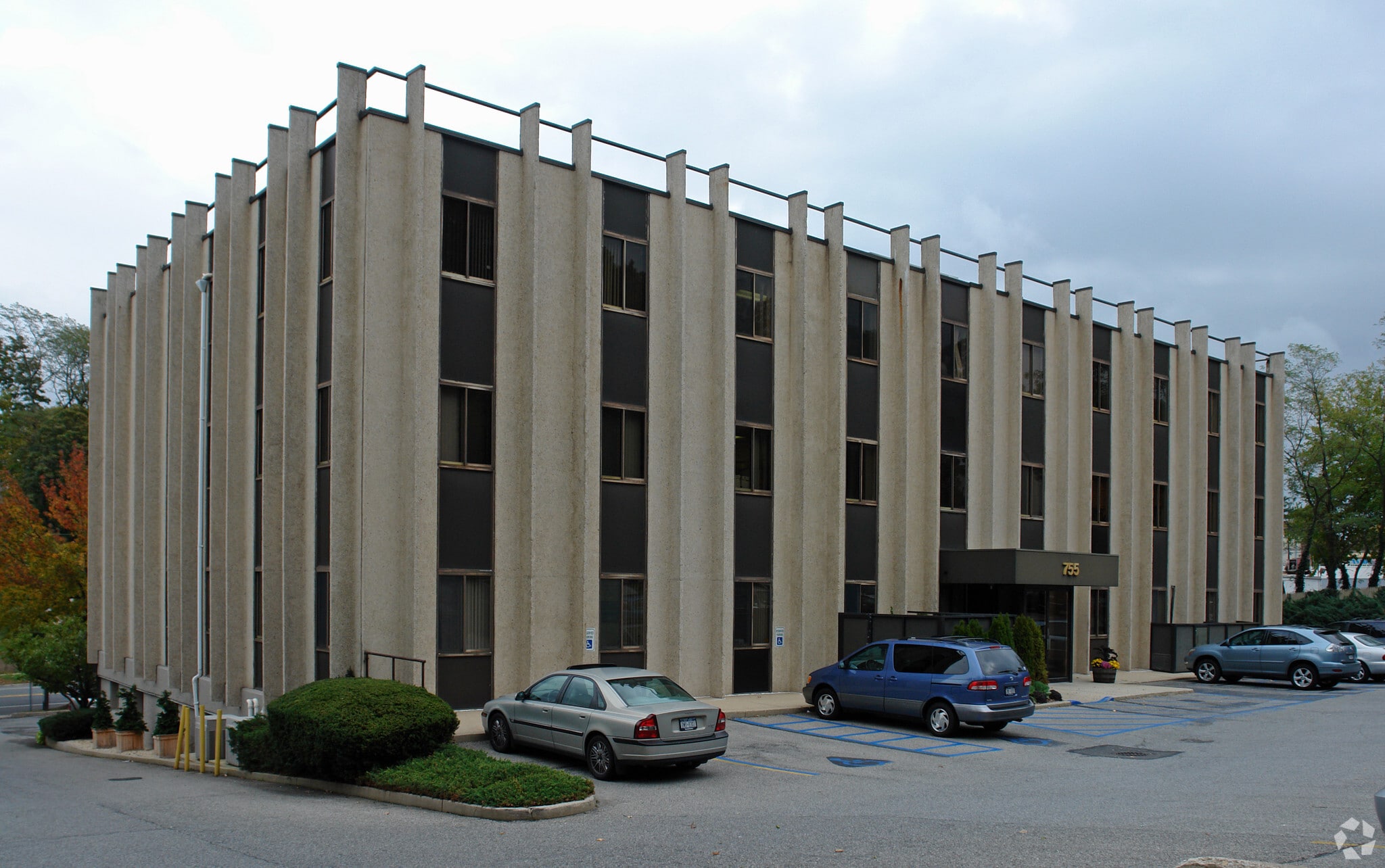 755 New York Ave, Huntington, NY 11743 Office Space for Lease