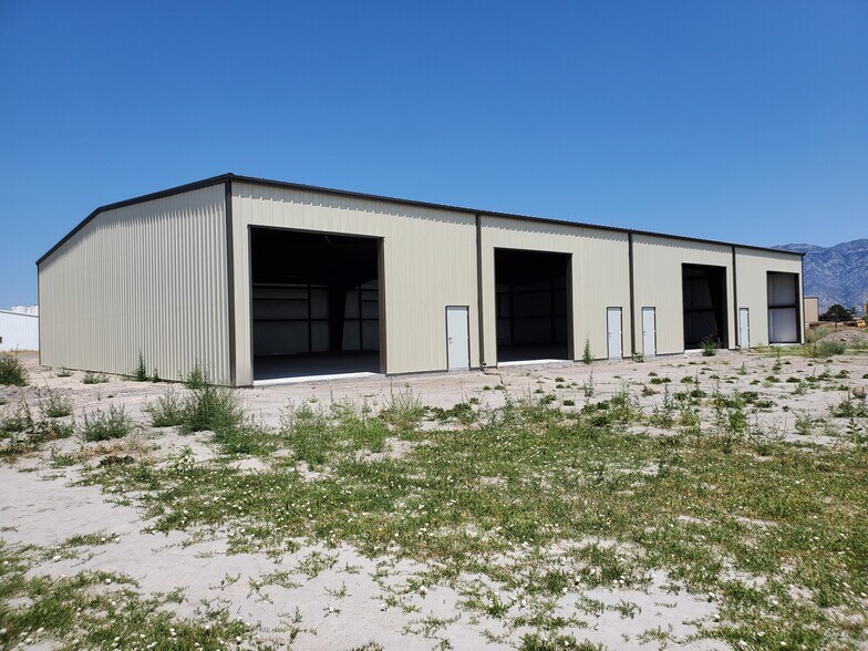 2710 N Mule Ranch Cir, Corinne, UT 84307