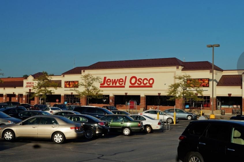 720812 W Army Trail Rd, Carol Stream, IL 60188