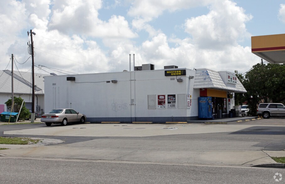 4403 Del Prado Blvd S, Cape Coral, FL for sale - Primary Photo - Image 1 of 1