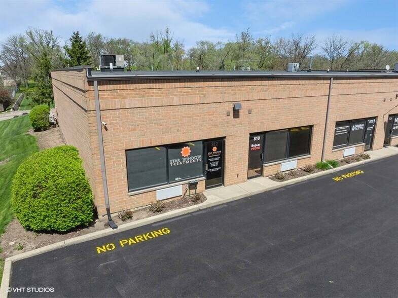 880 W Lake St, Roselle, IL for sale - Building Photo - Image 1 of 1