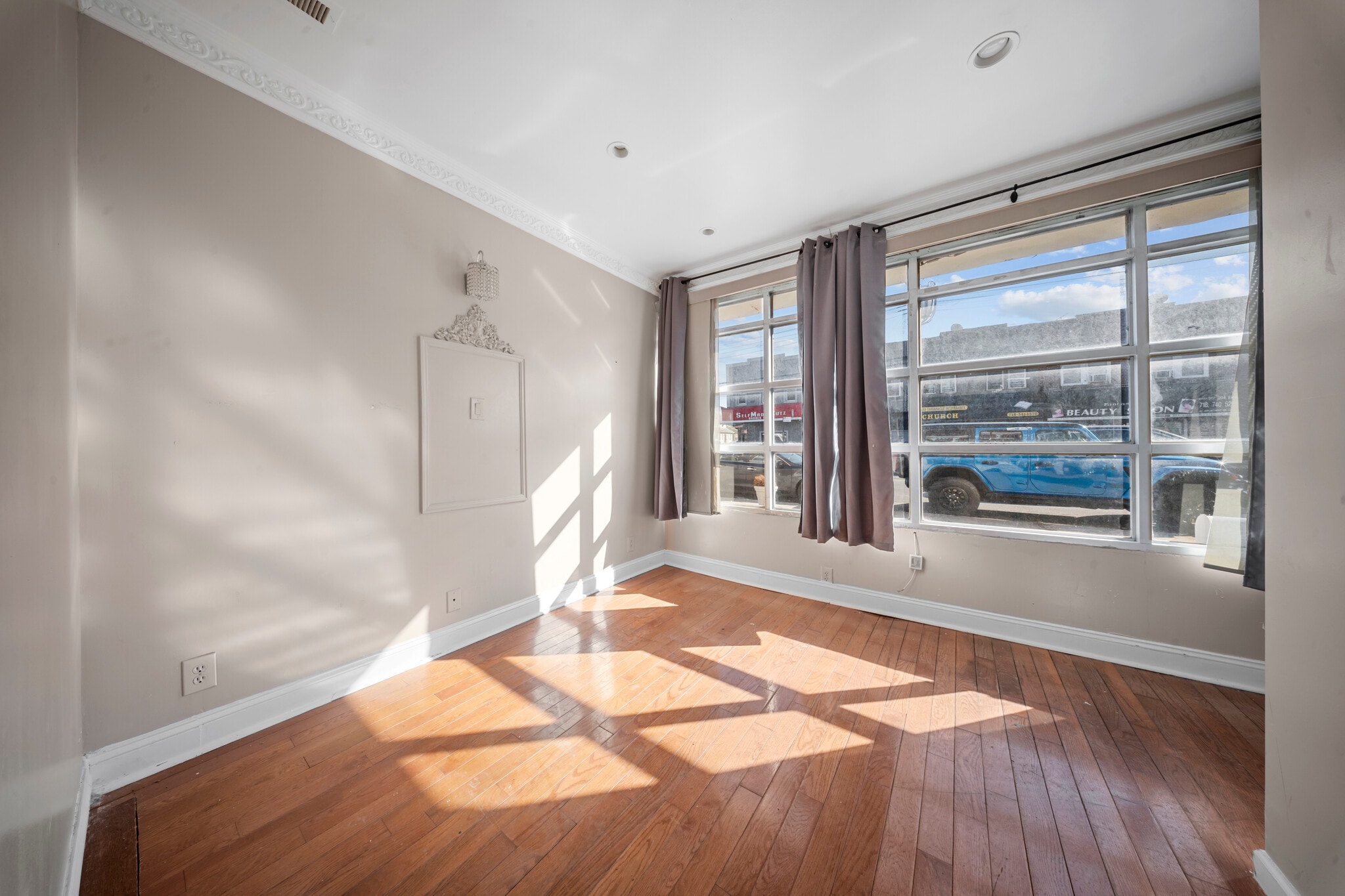 200-17 Linden Blvd, Saint Albans, NY for sale Building Photo- Image 1 of 1