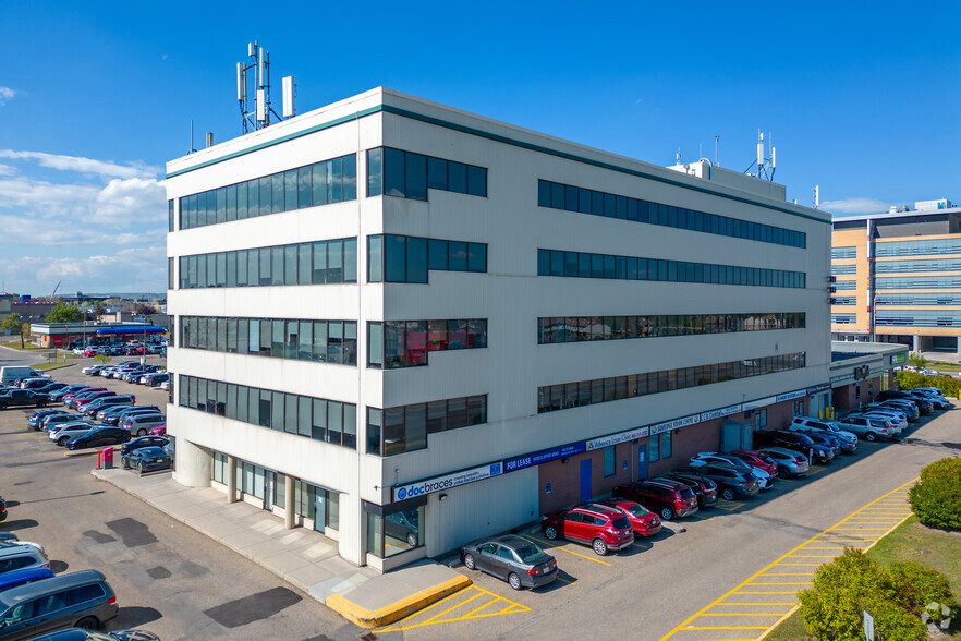 2675 36th St NE, Calgary, AB for lease - Building Photo - Image 3 of 9