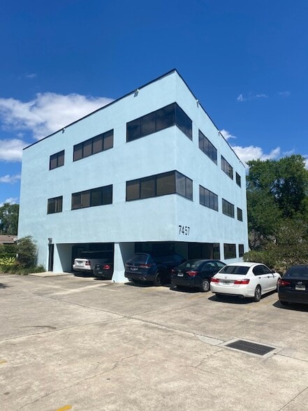 7457 Aloma Ave, Winter Park, FL for lease - Building Photo - Image 1 of 12