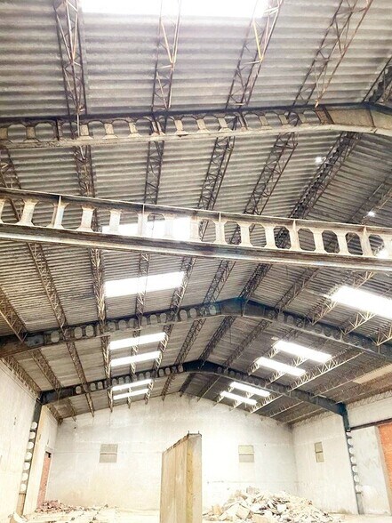 Industrial in Villamayor for sale - Building Photo - Image 2 of 7