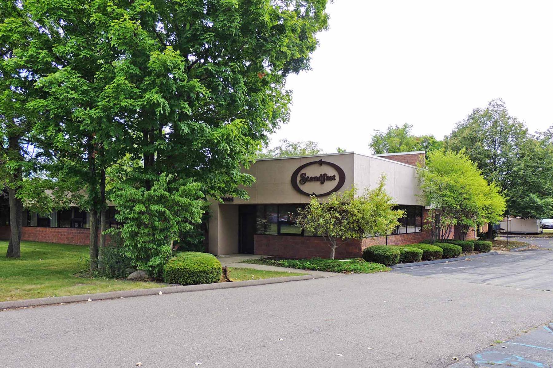 28024 Center Oaks Ct, Wixom, MI for sale Primary Photo- Image 1 of 1