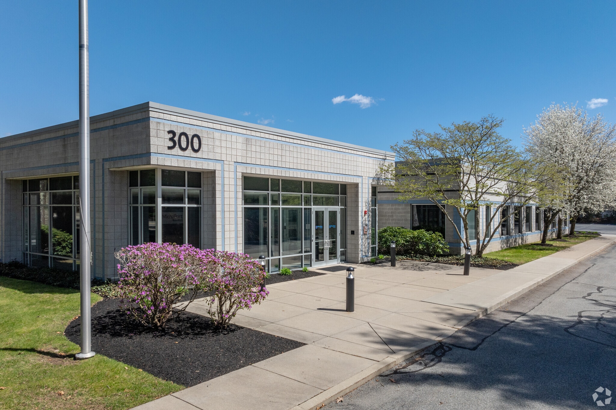 300 Foxborough Blvd, Foxborough, MA for lease Primary Photo- Image 1 of 12
