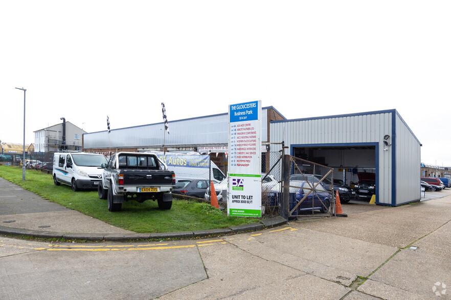 Crompton Close, Basildon for lease - Building Photo - Image 2 of 3