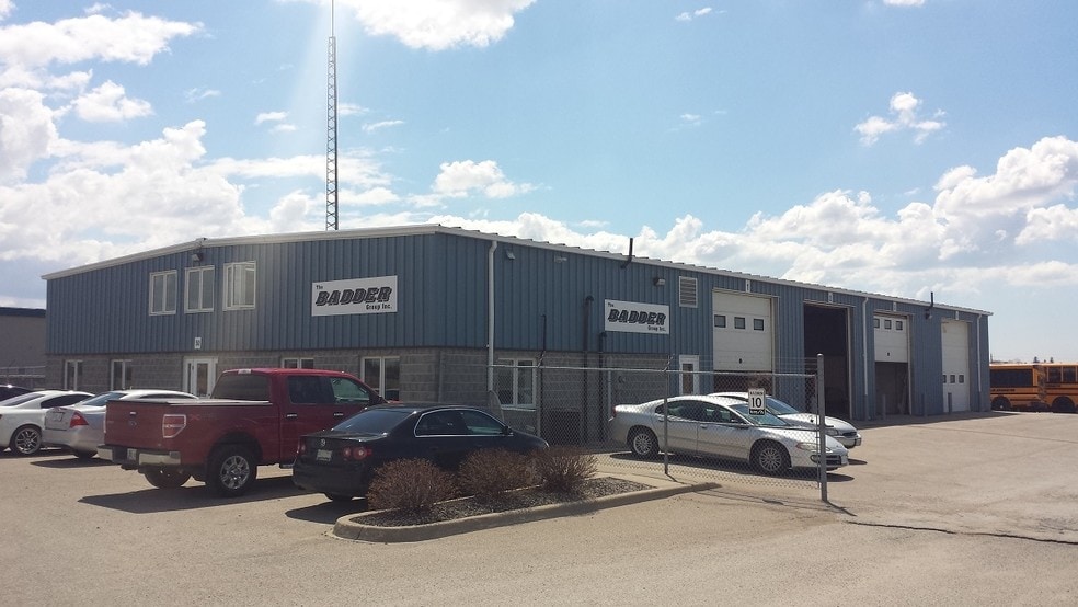 50 Progress Dr, Aylmer, ON N5H 3J1