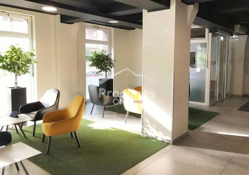 Office in Drumettaz-Clarafond for lease - Building Photo - Image 2 of 12