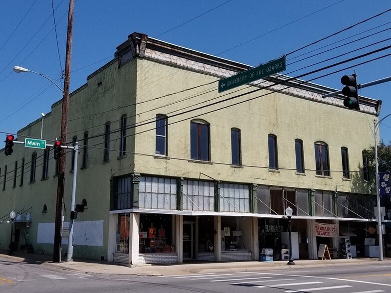 310-312 W Main St, Clarksville, AR for sale - Primary Photo - Image 1 of 1