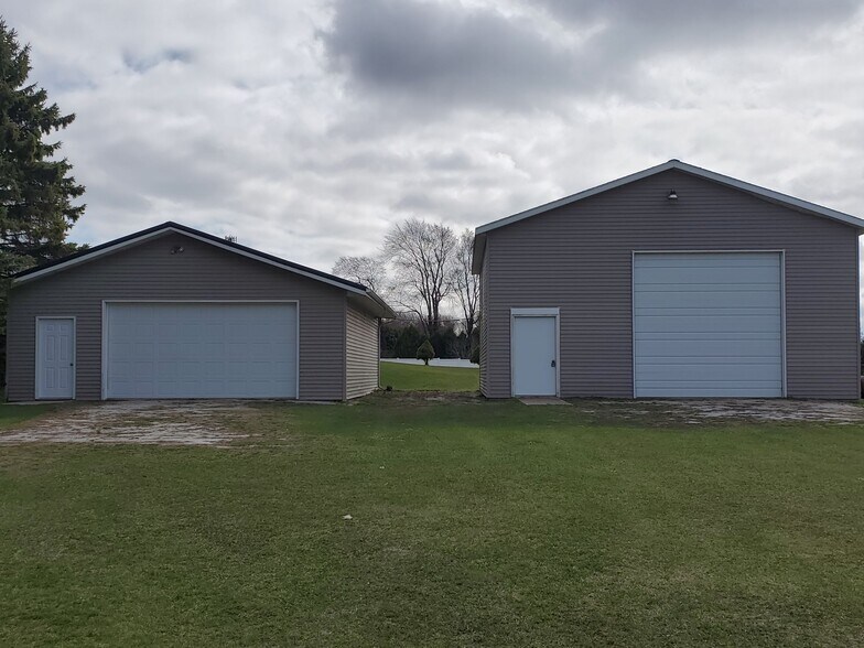 134 E Samz Rd, Mishicot, WI 54228