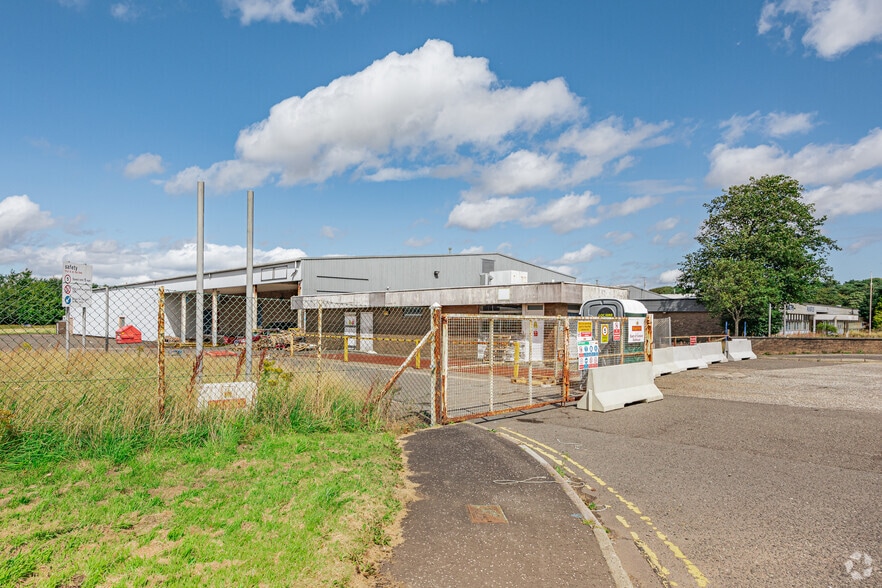 Royston Rd, Livingston for sale - Primary Photo - Image 3 of 3