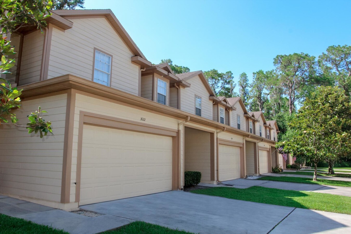 3622 Pine Knot Dr, Valrico, FL 33596