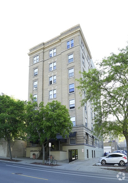 68 Ransom Ave NE, Grand Rapids, MI for sale - Building Photo - Image 3 of 4