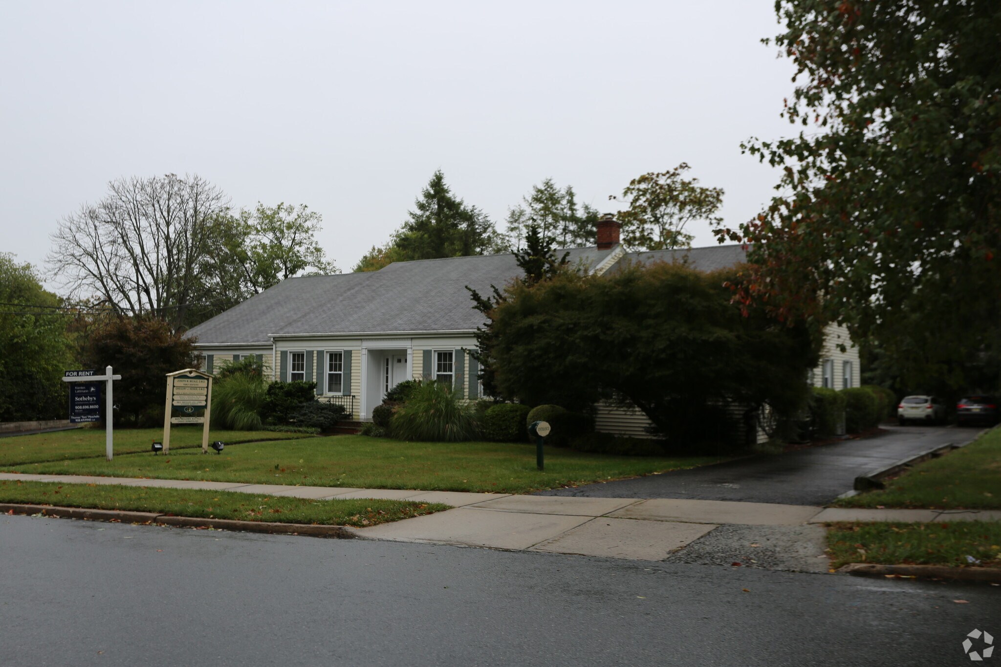 12 Ridge St, Basking Ridge, NJ for sale Primary Photo- Image 1 of 1