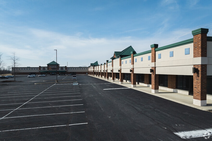 7430 Timberstone Dr, Findlay, OH for lease - Building Photo - Image 1 of 19