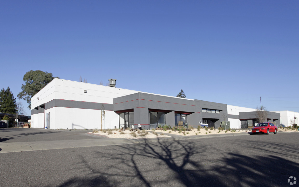 430 Aaron St, Cotati, CA for lease Building Photo- Image 1 of 2