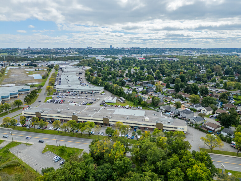 3023 Boul Wilfrid-Hamel, Québec, QC for lease - Building Photo - Image 3 of 7