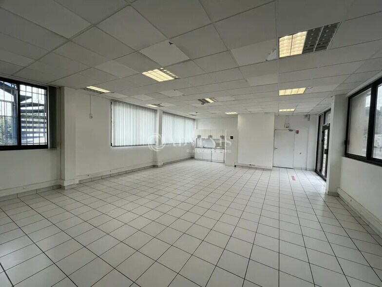Office in Joinville-le-Pont for lease - Interior Photo - Image 2 of 5