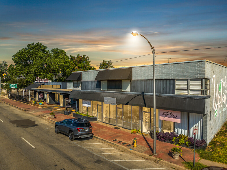 1501 Austin Ave, Waco, TX for sale - Building Photo - Image 1 of 1