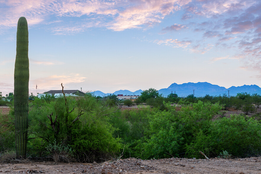 2401 Acacia, Apache Junction, AZ for sale - Building Photo - Image 2 of 28