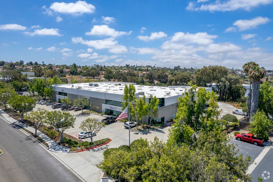 2625 Temple Heights Dr, Oceanside, CA for lease - Aerial - Image 3 of 6