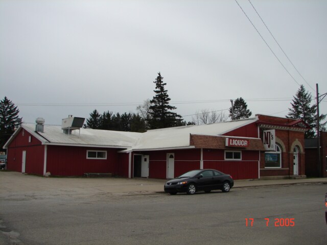 112 Main St, Sterling, MI for sale - Primary Photo - Image 1 of 1