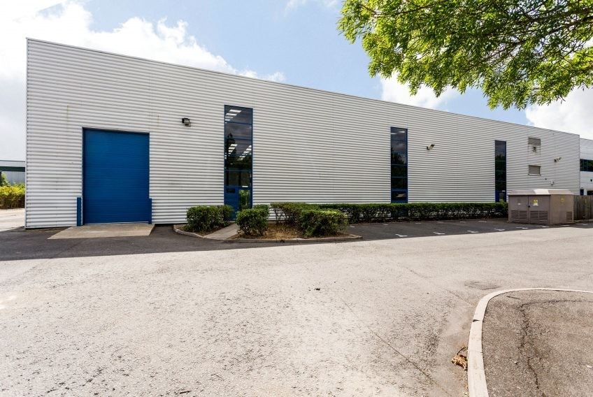 Smeaton Clos, Aylesbury for sale Building Photo- Image 1 of 1