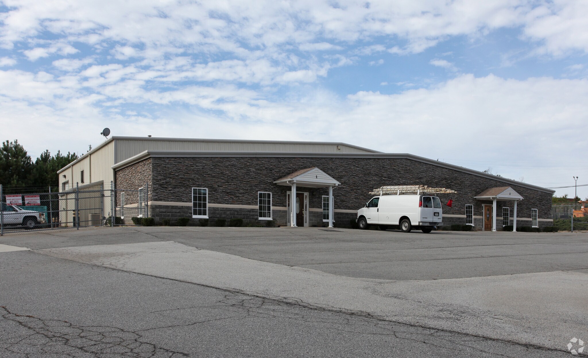 4200 Jenkins Ct, Suwanee, GA for sale Primary Photo- Image 1 of 1