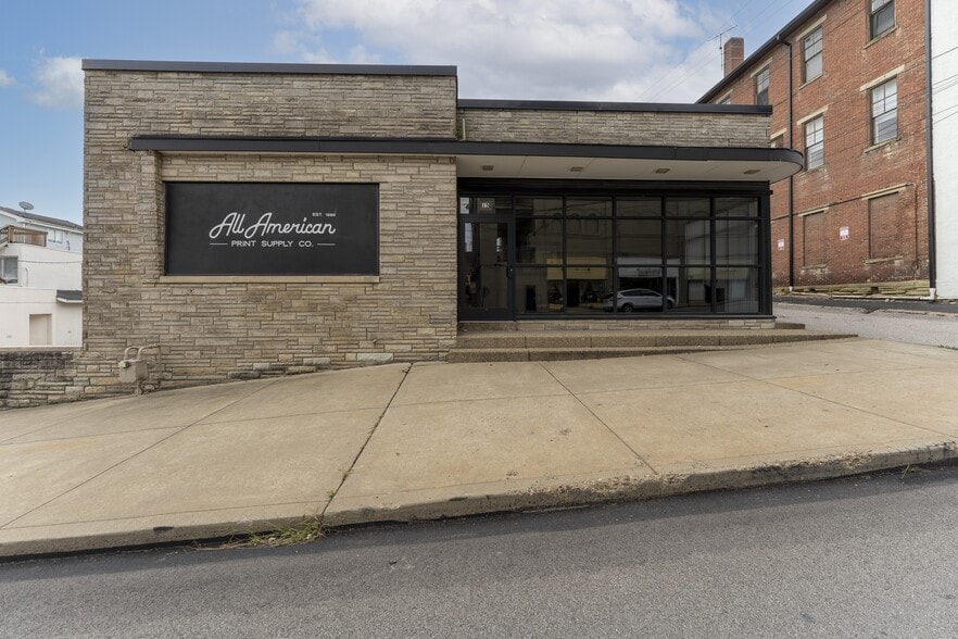 15 N Central Ave, Canonsburg, PA for lease - Building Photo - Image 1 of 27