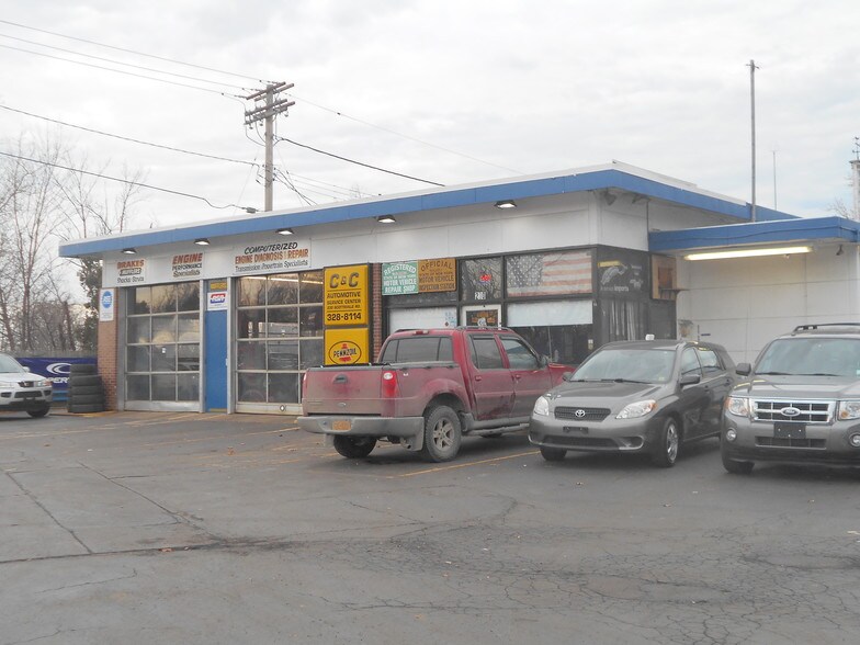 230 Scottsville Rd, Rochester, NY 14611