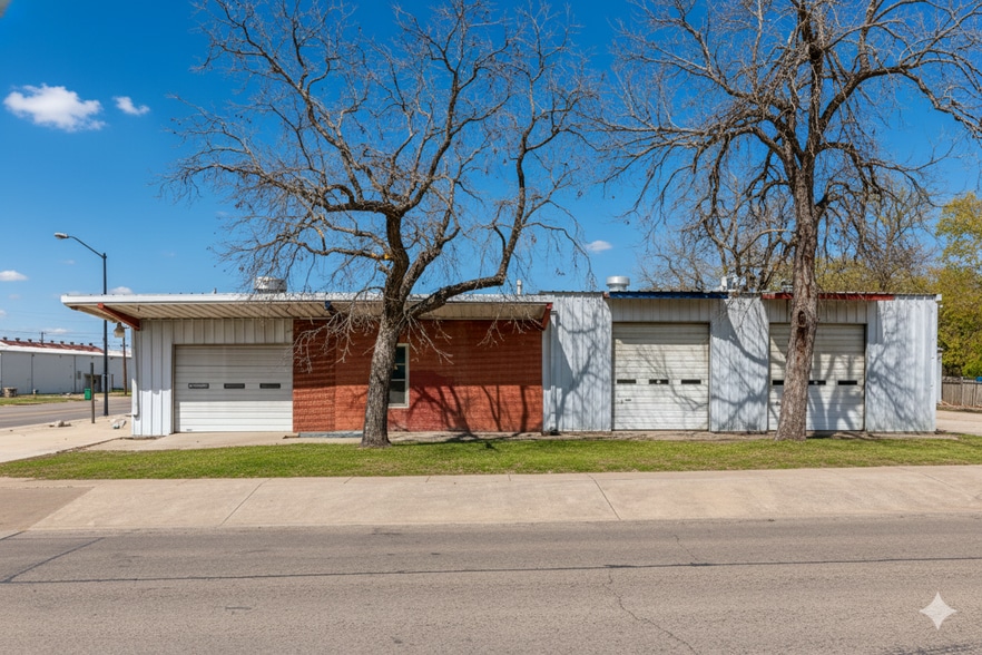 500 W 2nd St, Taylor, TX for sale - Building Photo - Image 2 of 32