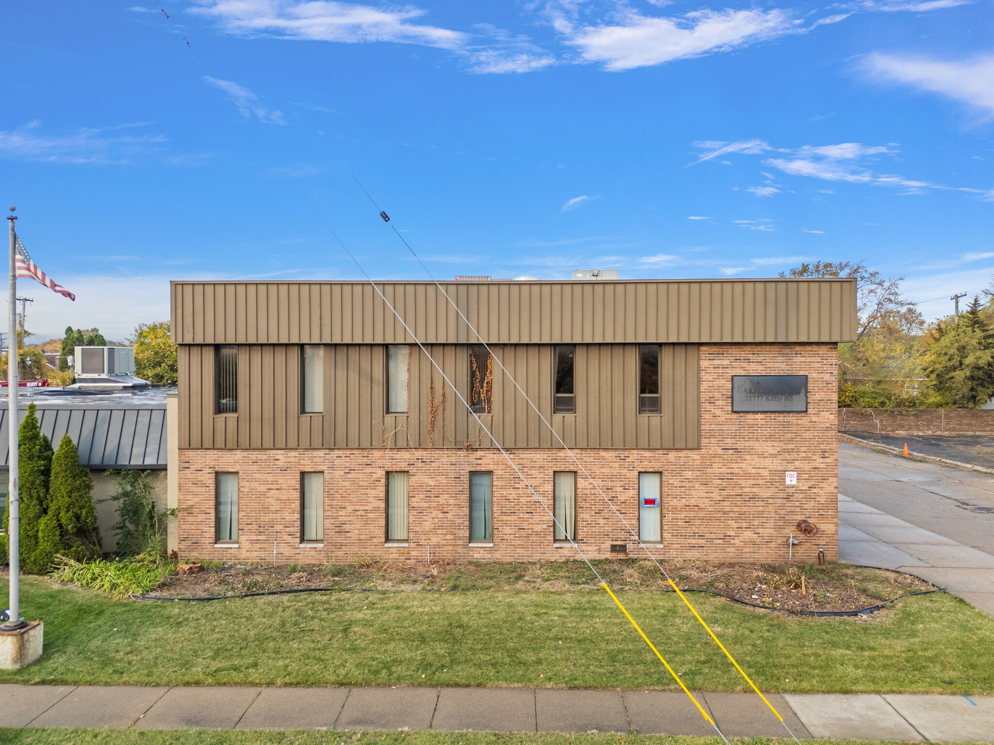 22777 Kelly Rd, Eastpointe, MI for lease Building Photo- Image 1 of 3