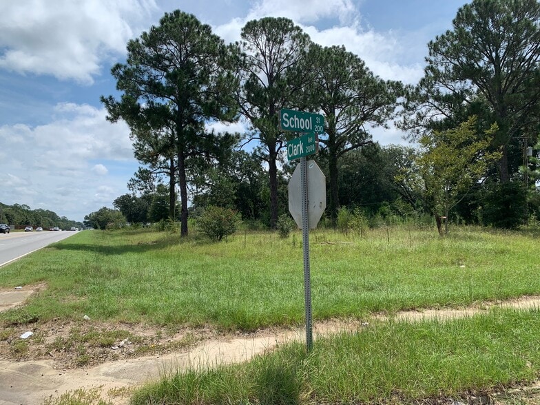 2000 Clark Ave, Albany, GA for sale - Building Photo - Image 1 of 5